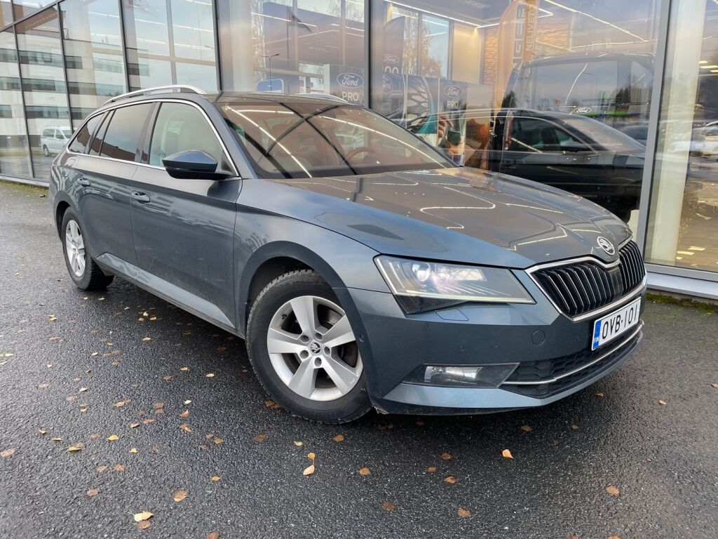 Skoda Superb 2016 Harmaa