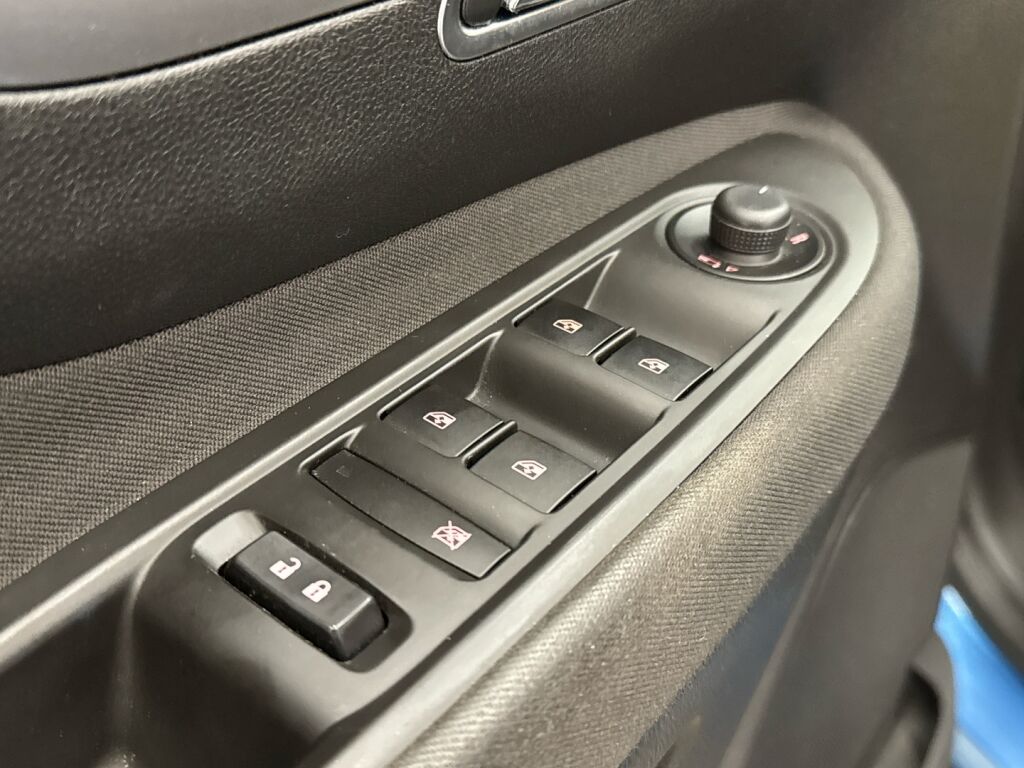 Opel Mokka 2016 Sininen