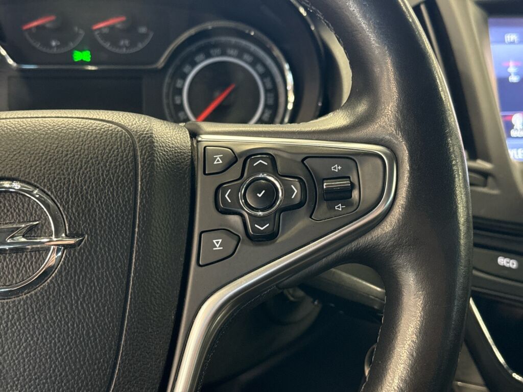 Opel Insignia 2016 Valkoinen