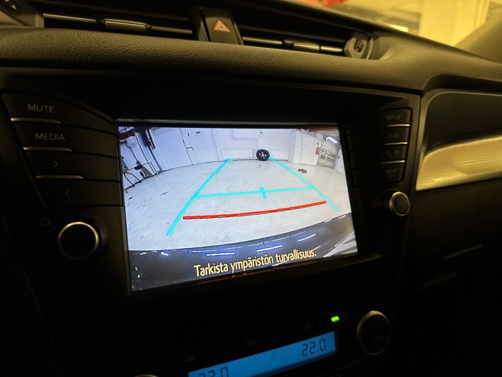 Toyota Avensis 2016 Harmaa