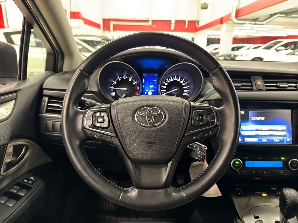 Toyota Avensis 2016 Harmaa