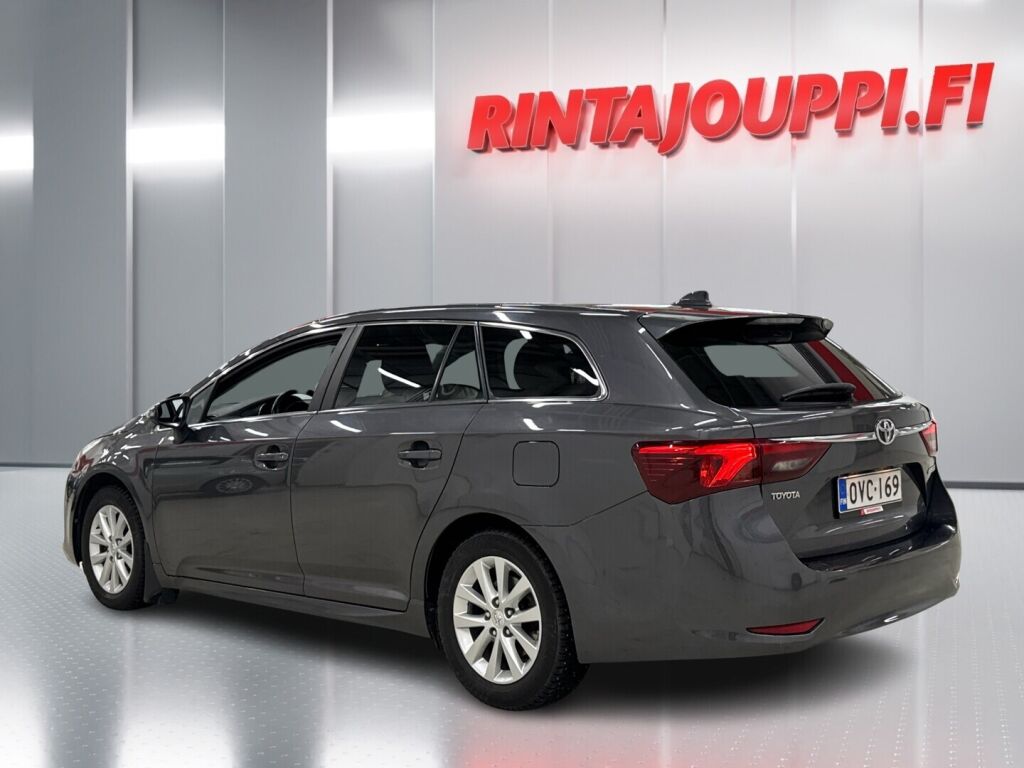 Toyota Avensis 2016 Harmaa