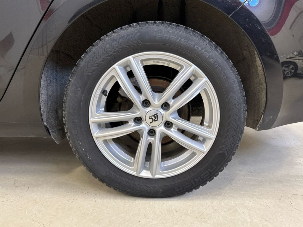 Skoda Octavia 2016 Musta