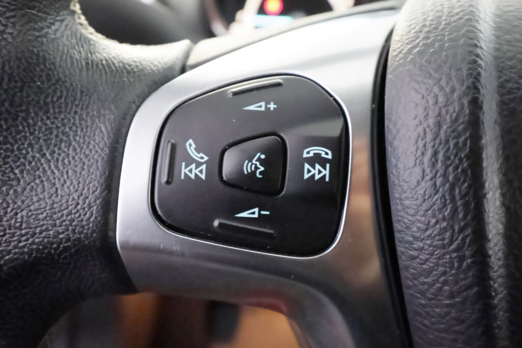 Ford Fiesta 2016 Valkoinen