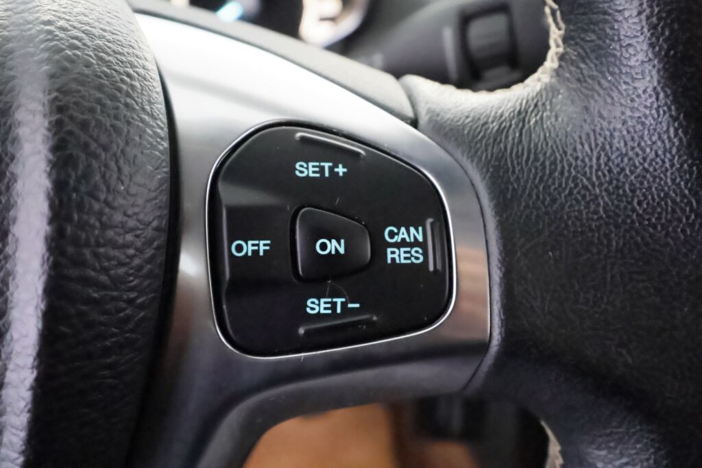 Ford Fiesta 2016 Valkoinen