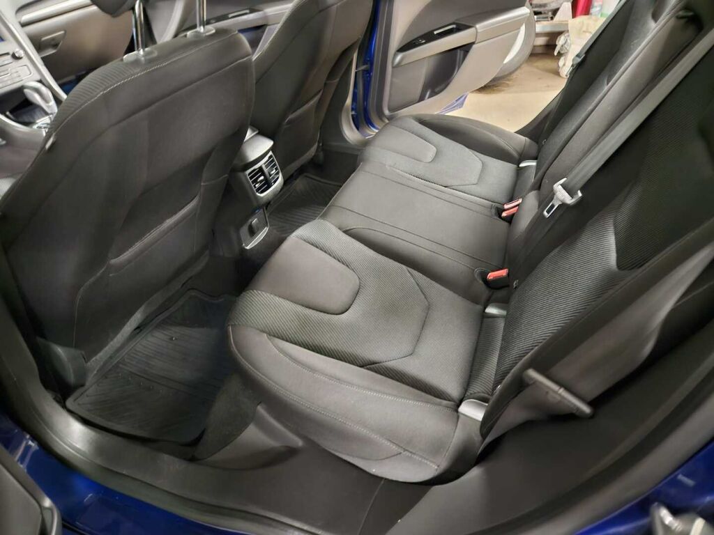 Ford Mondeo 2016 Sininen