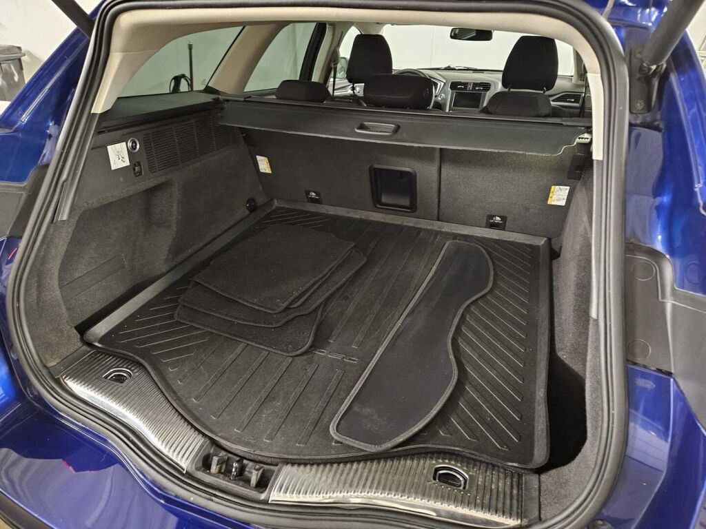 Ford Mondeo 2016 Sininen