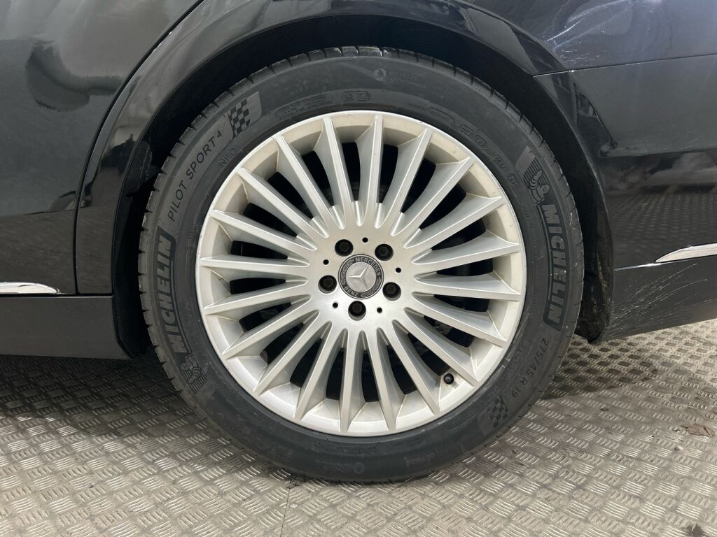 Mercedes-Benz S 2013 Met. Musta