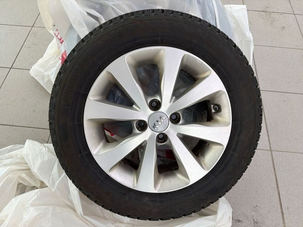 Kia Rio 2016 Hopea