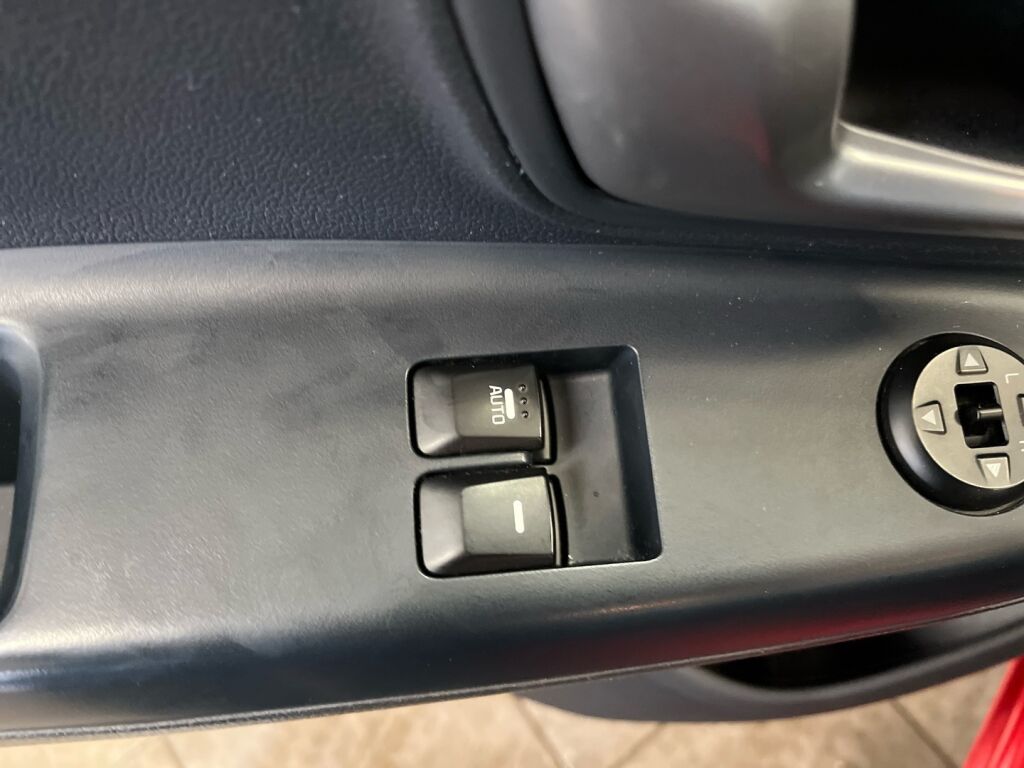 Kia Rio 2016 Punainen