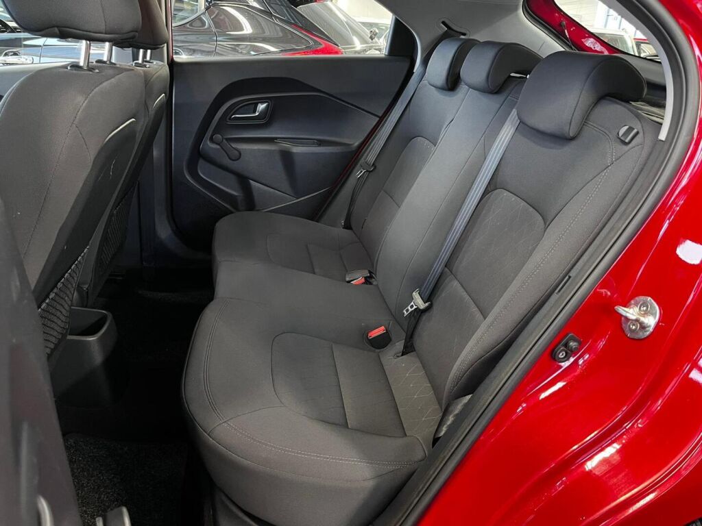 Kia Rio 2016 Punainen