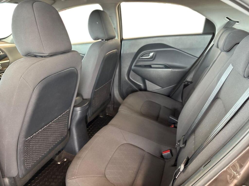 Kia Rio 2016 Ruskea (beige)