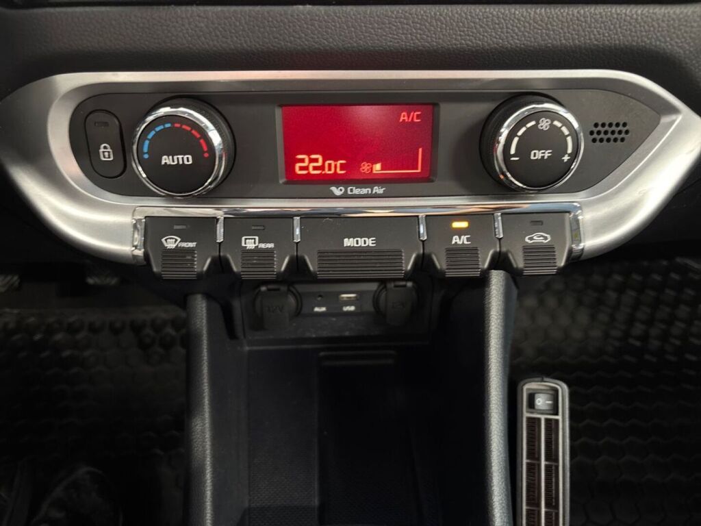 Kia Rio 2016 Ruskea (beige)