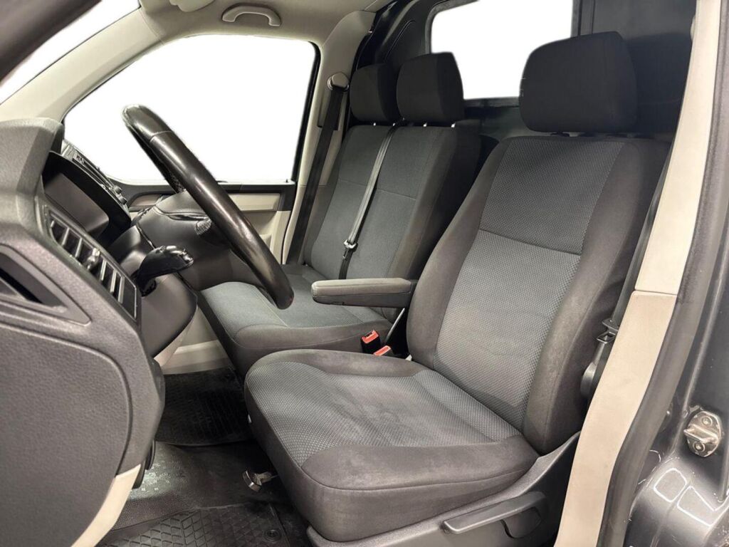 Volkswagen Transporter 2016 Harmaa