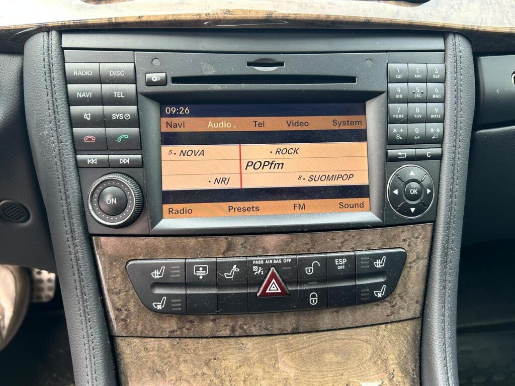 Mercedes-Benz CLS 2008 Met. Punainen