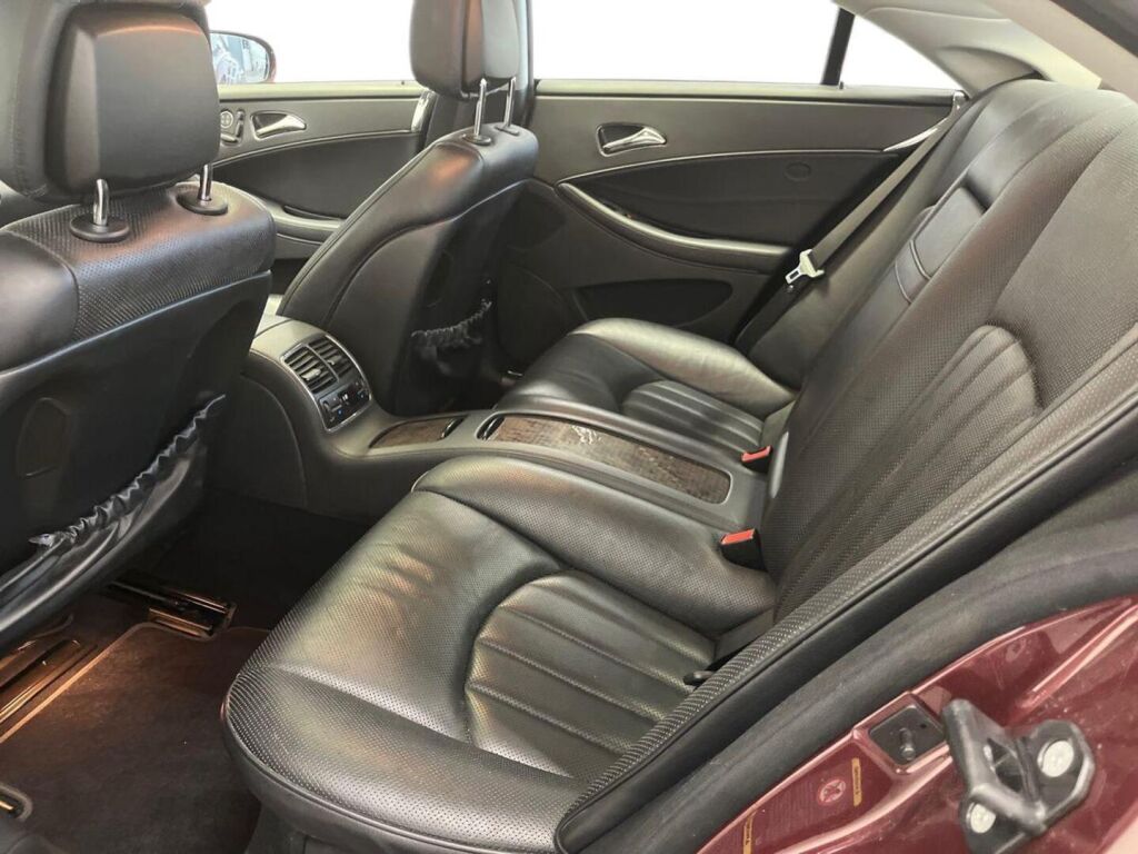 Mercedes-Benz CLS 2008 Met. Punainen