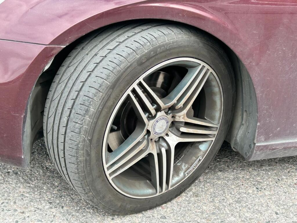Mercedes-Benz CLS 2008 Met. Punainen