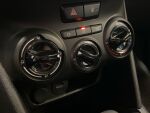 Peugeot 208 2016 Musta