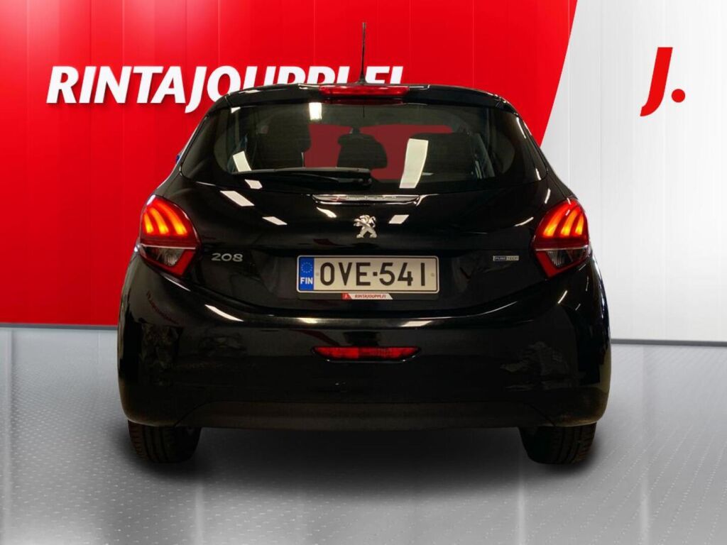 Peugeot 208 2016 Musta
