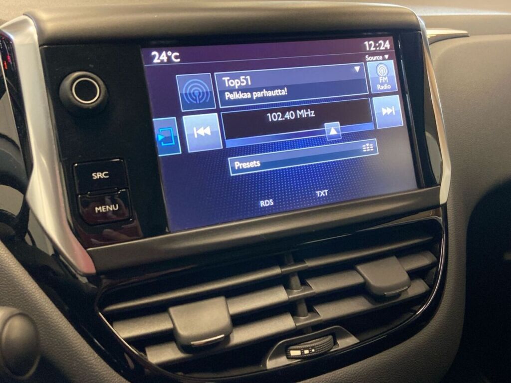 Peugeot 208 2016 Musta