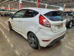 Ford Fiesta Van 2016 Valkoinen