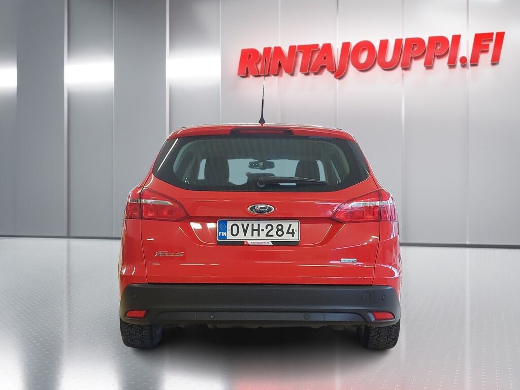 Ford Focus 2016 Punainen