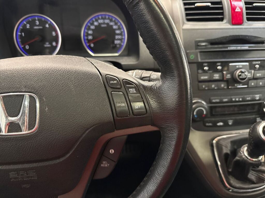 Honda CR-V 2010 Punainen