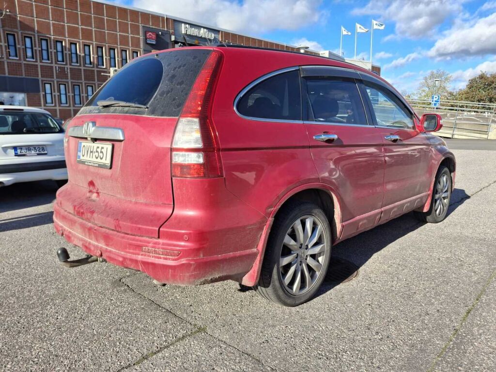 Honda CR-V 2010 Punainen