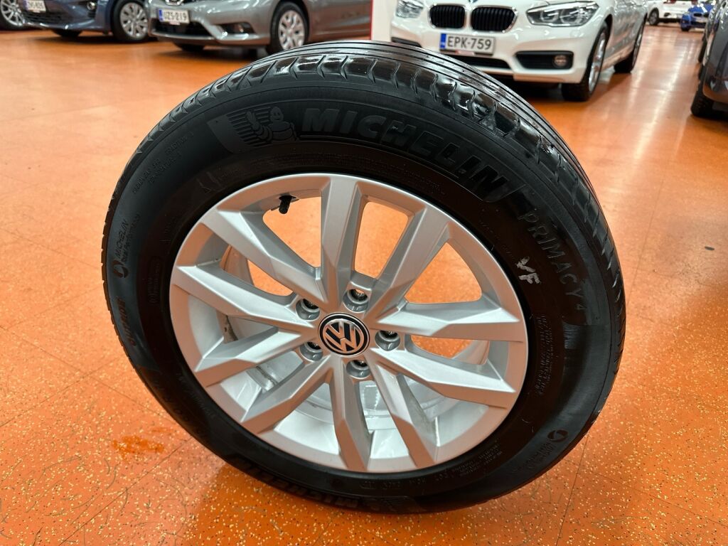 Volkswagen Passat 2016 Valkoinen