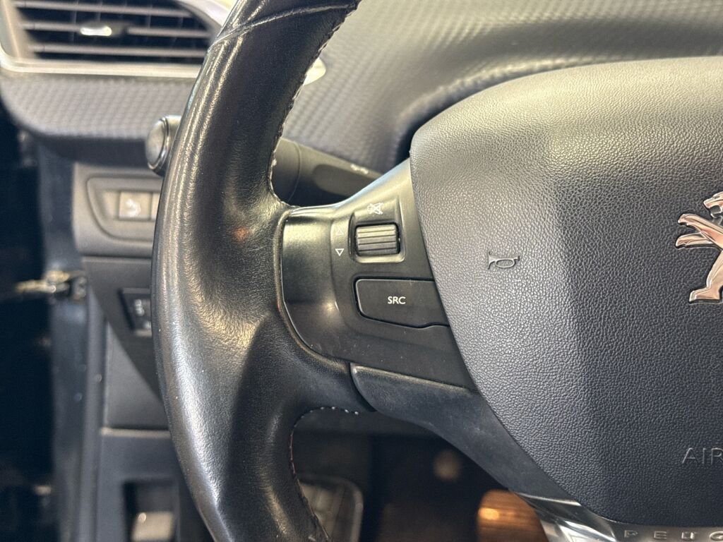 Peugeot 208 2016 Harmaa