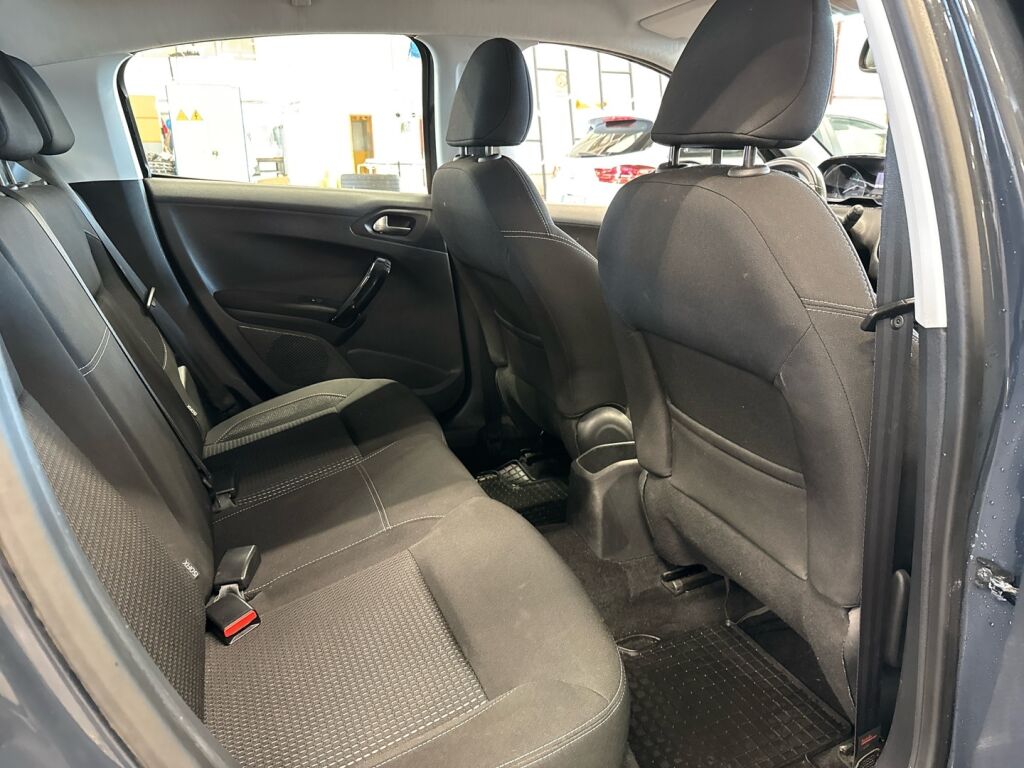 Peugeot 208 2016 Harmaa