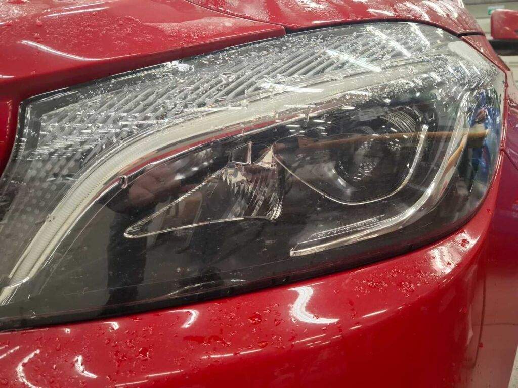 Mercedes-Benz A 2016 Punainen