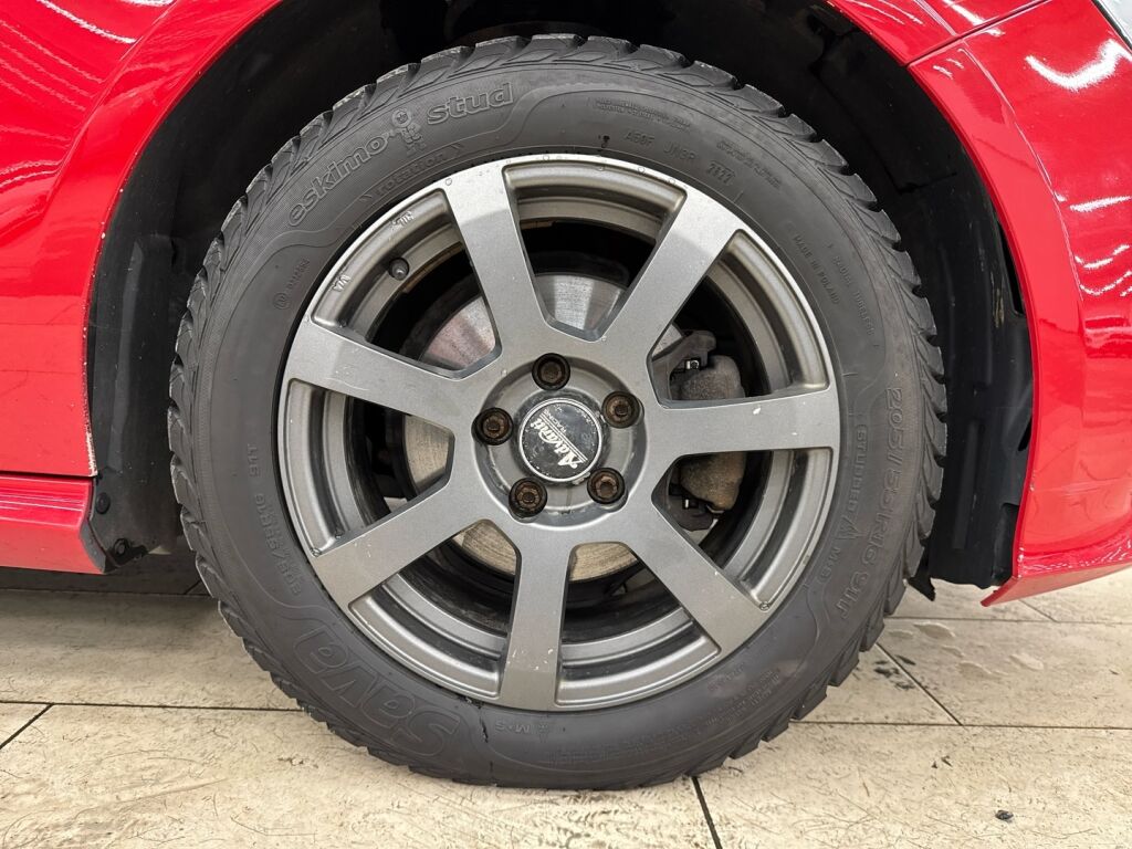 Mercedes-Benz A 2016 Punainen