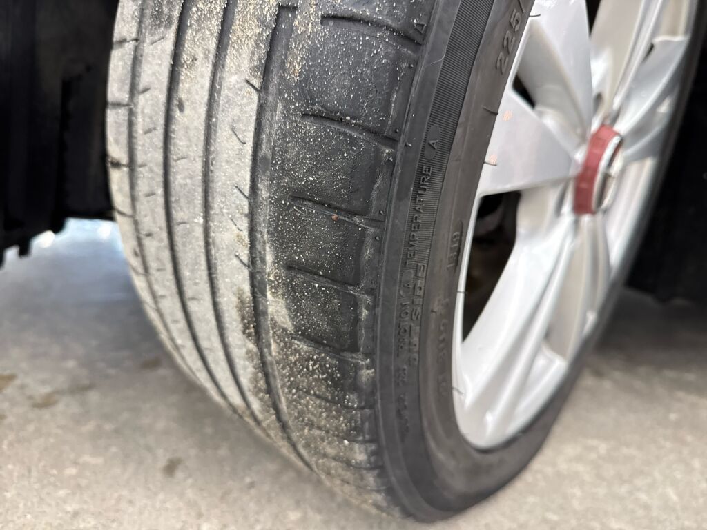 Mercedes-Benz A 2016 Punainen