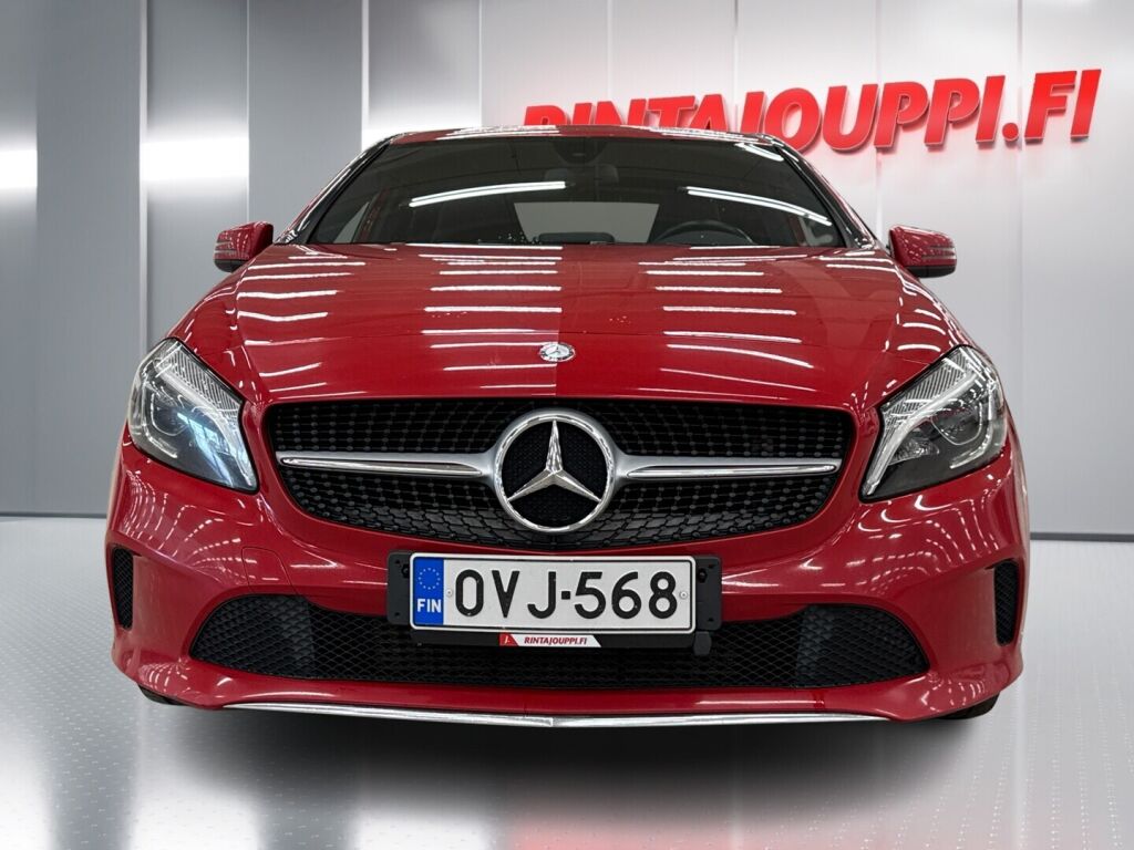 Mercedes-Benz A 2016 Punainen