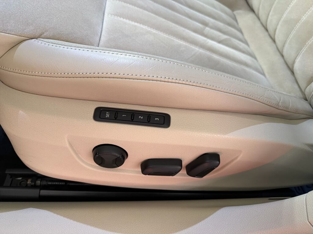 Skoda Superb 2016 Valkoinen