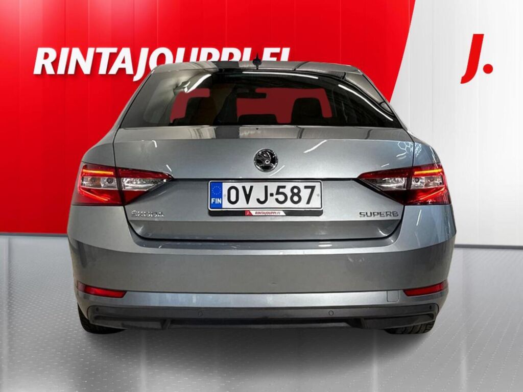 Skoda Superb 2016 Harmaa