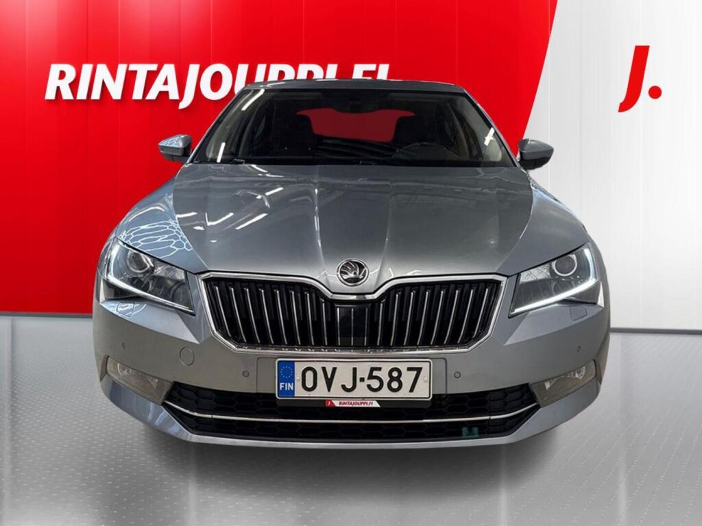 Skoda Superb 2016 Harmaa