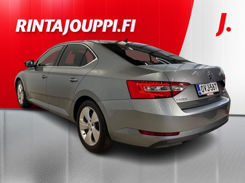 Skoda Superb 2016 Harmaa