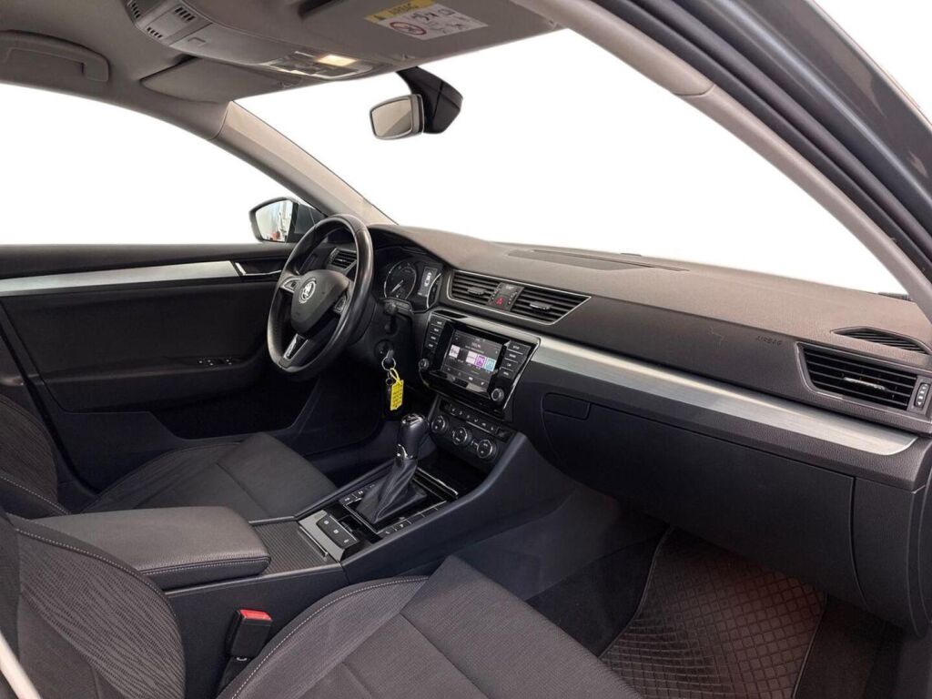 Skoda Superb 2016 Harmaa