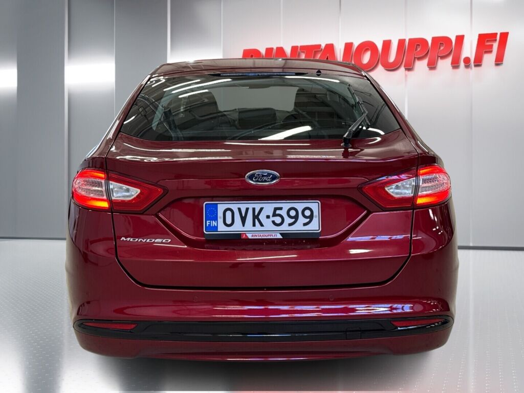 Ford Mondeo 2016 Punainen