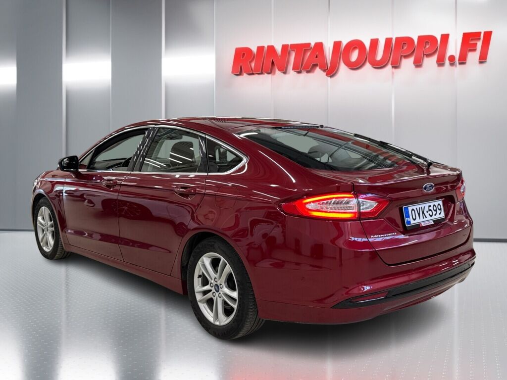 Ford Mondeo 2016 Punainen