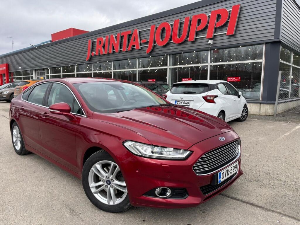 Ford Mondeo 2016 Punainen