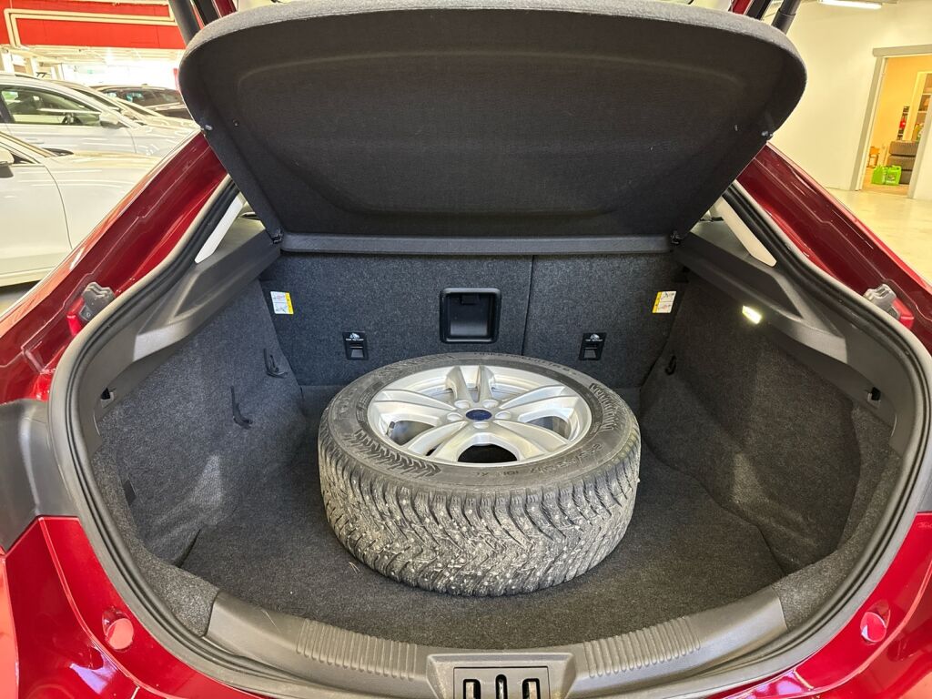 Ford Mondeo 2016 Punainen