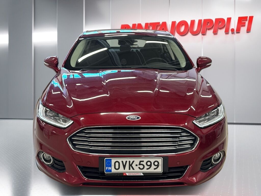 Ford Mondeo 2016 Punainen