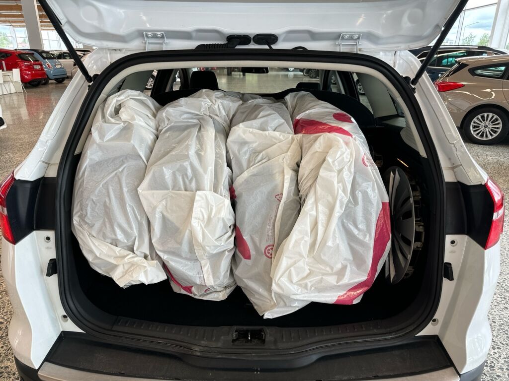 Ford Focus 2016 Valkoinen