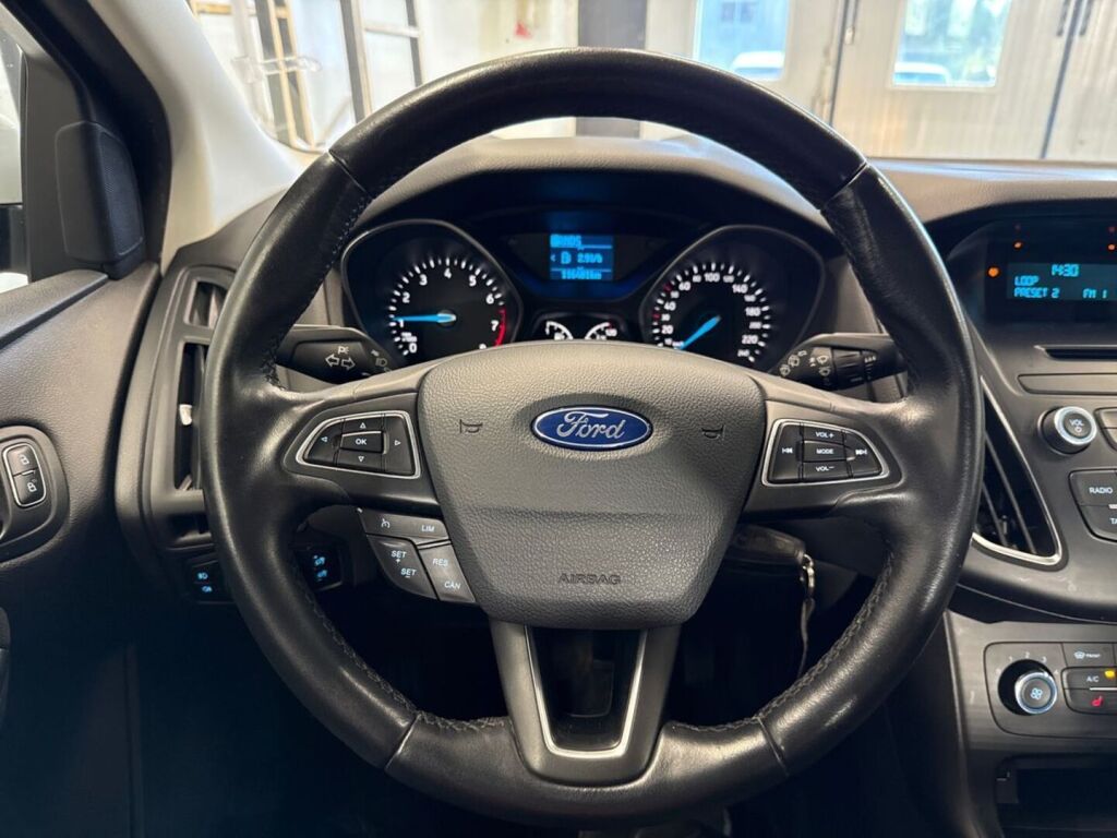 Ford Focus 2016 Valkoinen