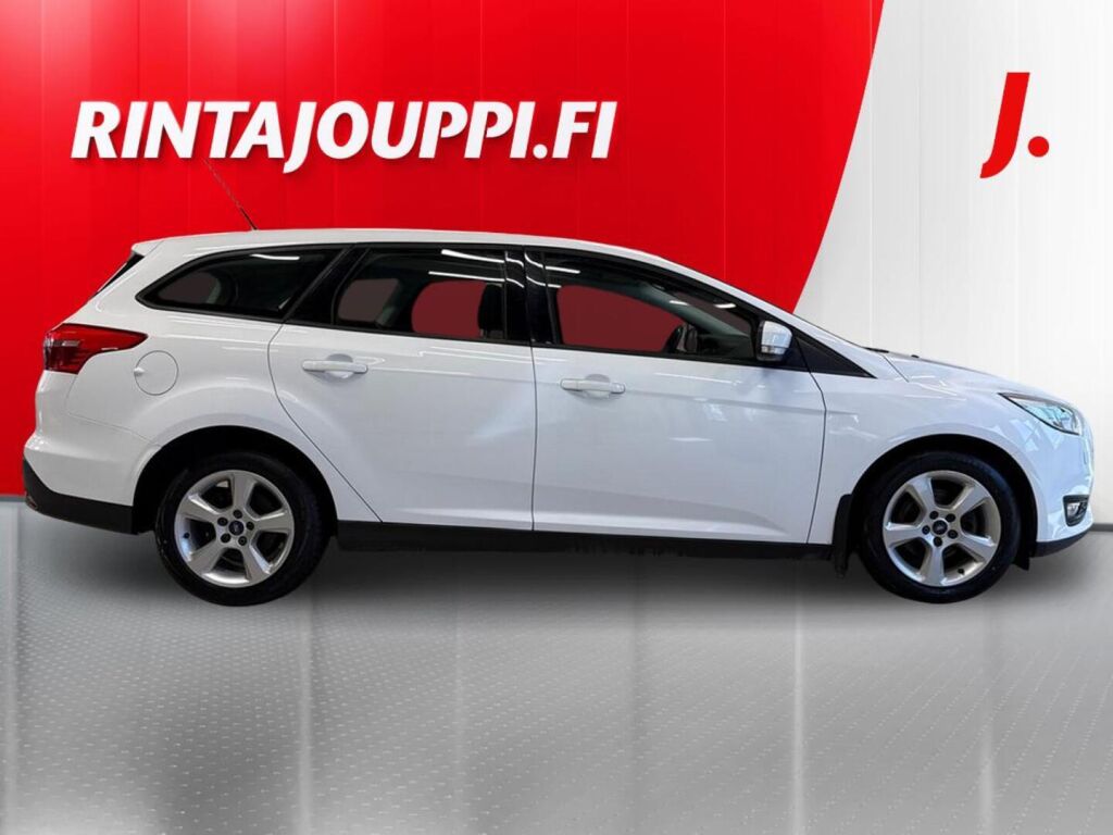 Ford Focus 2016 Valkoinen