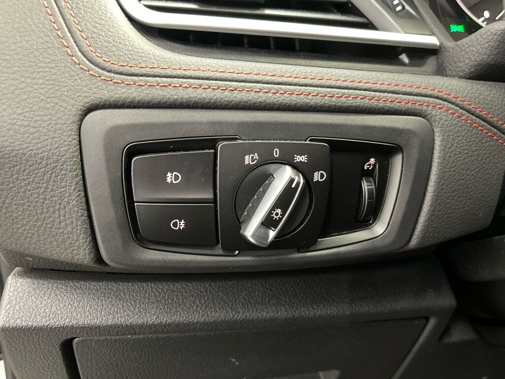 BMW 225 2016 Valkoinen