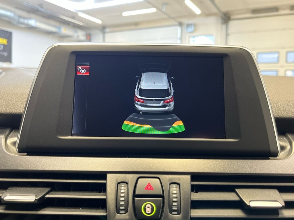 BMW 225 2016 Valkoinen